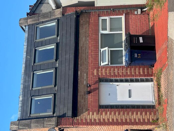 1 Bedroom Flat To Rent In Rosemont Avenue, London, N12