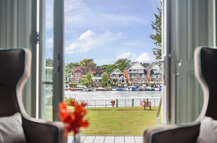 1 Bedroom Flat To Rent In Avon, Thamesfield Village, - Wargrave Road, Henley-On-Thames, Oxfordshire, RG9