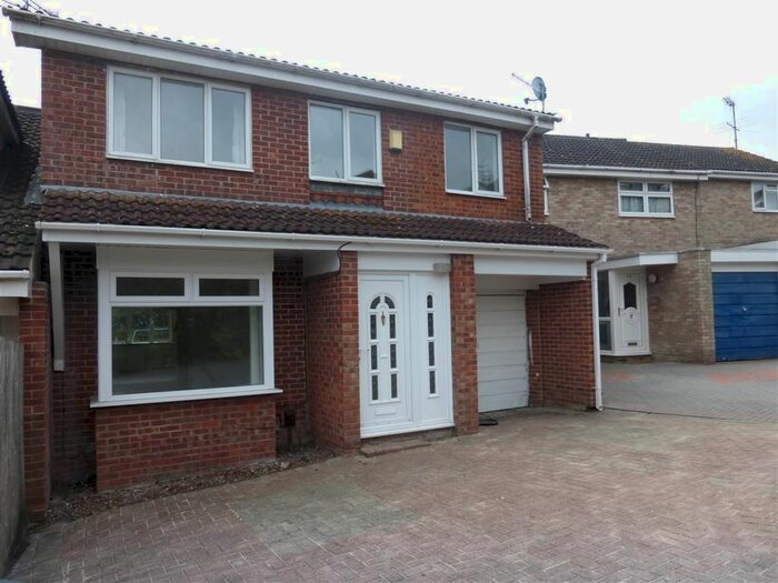 4 Bedroom Property To Rent In Beverley, Toothill, Swindon, SN5