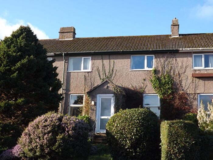 4 Bedroom Semi-Detached House To Rent In Andrewartha Road, Penryn, TR10