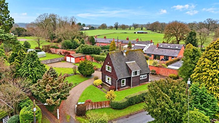 3 Bedroom Detached House To Rent In Willow Street, Overton-On-Dee., LL13