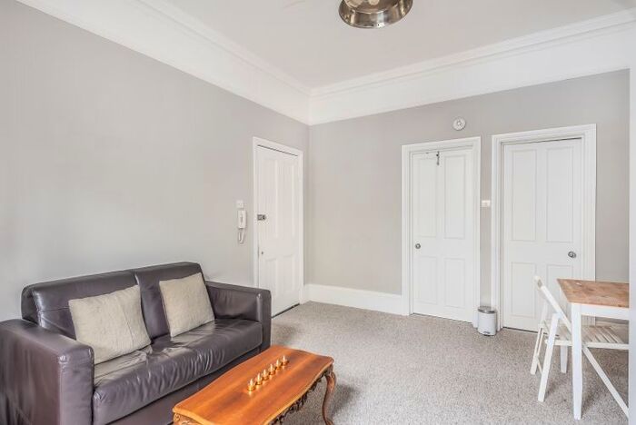 Studio To Rent In Ifield Road, London, SW10