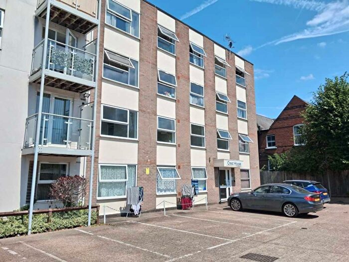 1 Bedroom Flat For Sale In Crest House, Church Road, Ashford, TW15