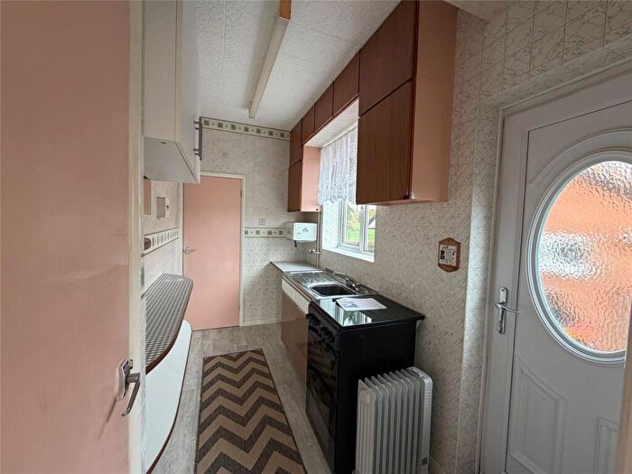 2 Bedroom Bungalow For Sale In Daneholme Avenue, Daventry, Northamptonshire, NN11