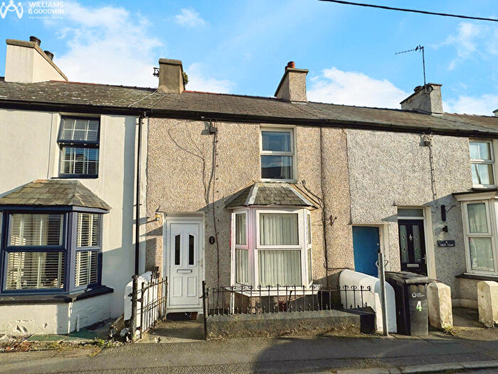 2 Bedroom Terraced House For Sale In Field Street, Valley, LL65