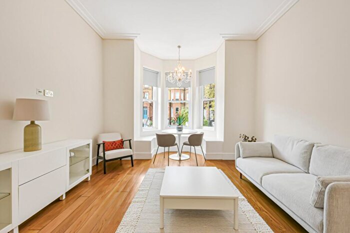 2 Bedroom Flat To Rent In Fellows Road, Swiss Cottage, NW3