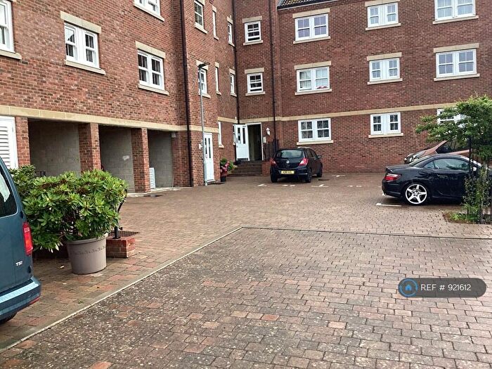 2 Bedroom Flat To Rent In Royal Wootton Bassett, Swindon, SN4