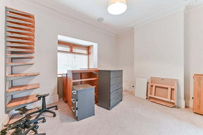 3 Bedroom Terraced House To Rent In Oakhill Road, Sutton, SM1