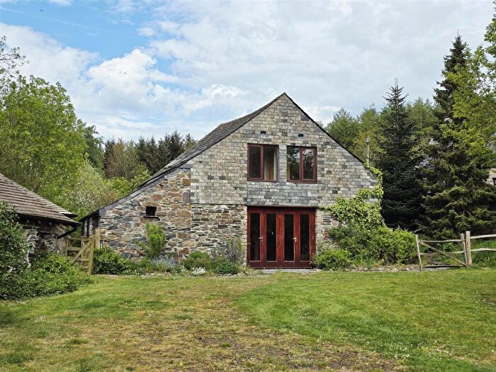 2 Bedroom Chalet For Sale In Carley, Liftondown, PL16