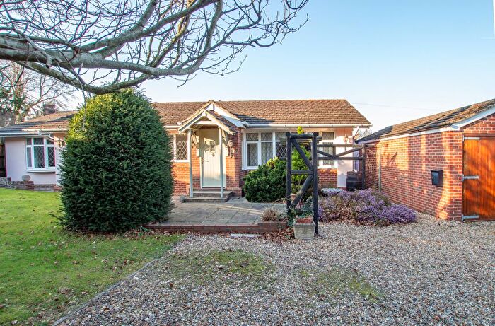 3 Bedroom Bungalow For Sale In Tidmarsh Road, Pangbourne, Reading, Berkshire, RG8