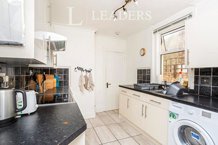 4 Bedroom House To Rent In Napier Road, Southsea, PO5