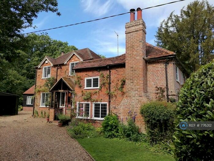 5 Bedroom Detached House To Rent In Warren Row, Warren Row, Reading, RG10