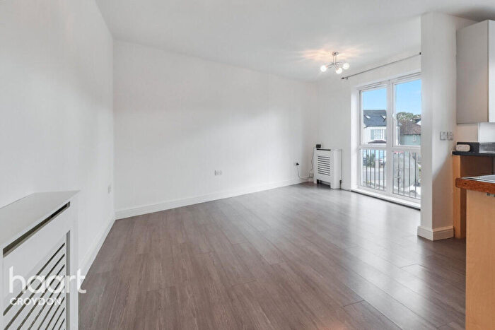 2 Bedroom Flat To Rent In Prince Road, Croydon, SE25