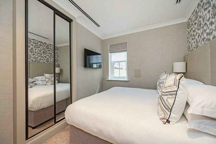 2 Bedroom Flat To Rent In Bow Lane, Islington, London, EC4M