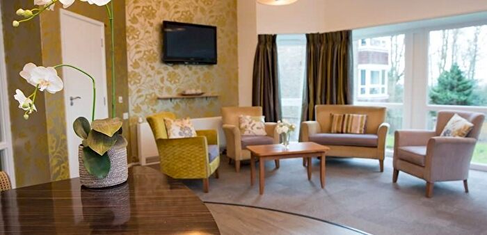 1 Bedroom Flat To Rent In Pine Grove, Crowborough, TN6