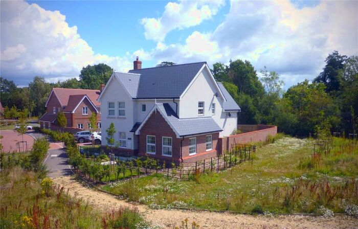 4 Bedroom Detached House For Sale In Springwood, Slinfold, RH13