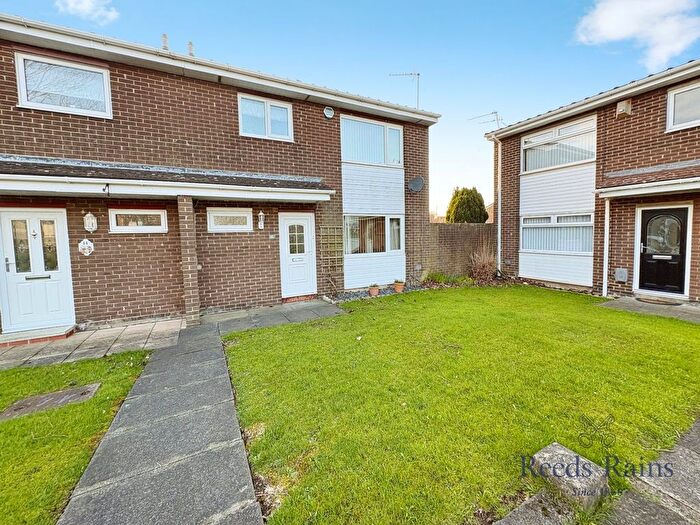 3 Bedroom End Terrace House For Sale In Asholme, Newcastle Upon Tyne, Tyne And Wear, NE5