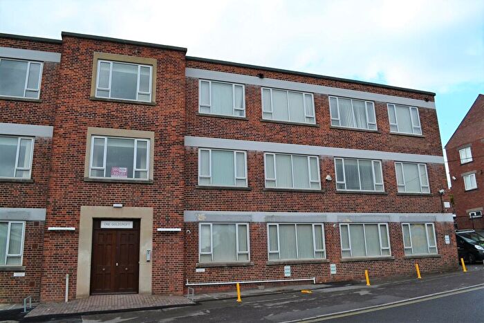 2 Bedroom Apartment To Rent In Central Yeovil, BA21