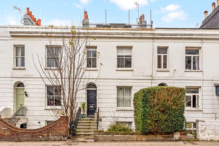 2 Bedroom Maisonette For Sale In St Georges Road, Brighton, BN2