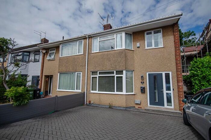 3 Bedroom End Of Terrace House For Sale In Queensholm Crescent, Downnd, Bristol, BS16