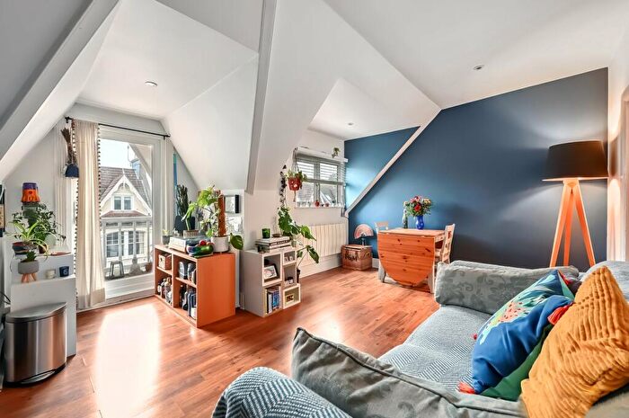 1 Bedroom Flat For Sale In Lancaster Road, Brighton, BN1