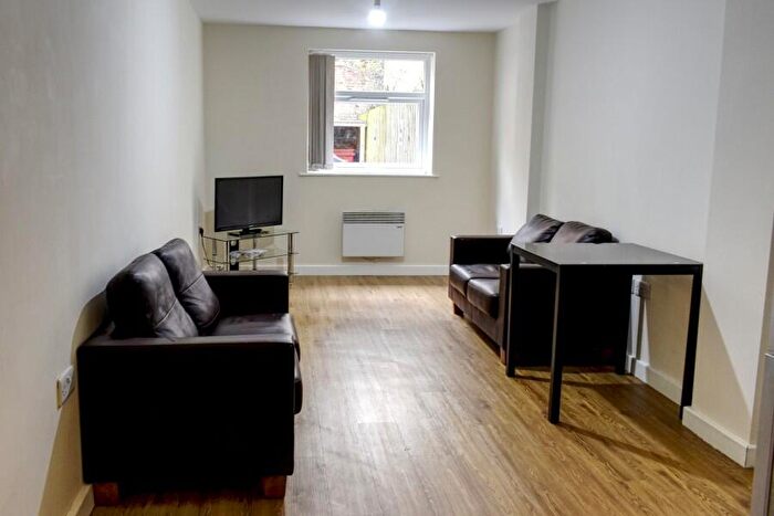 2 Bedroom Apartment To Rent In Calais House, Calais Hill, Leicester, LE1