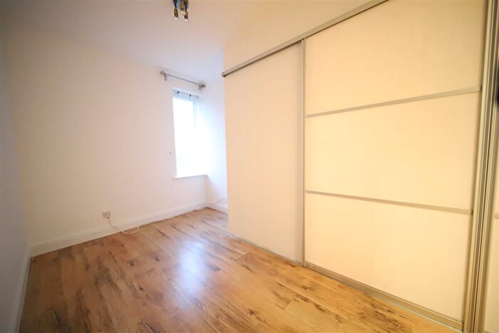 1 Bedroom Flat To Rent In Winchmore Hill Road, London, N21