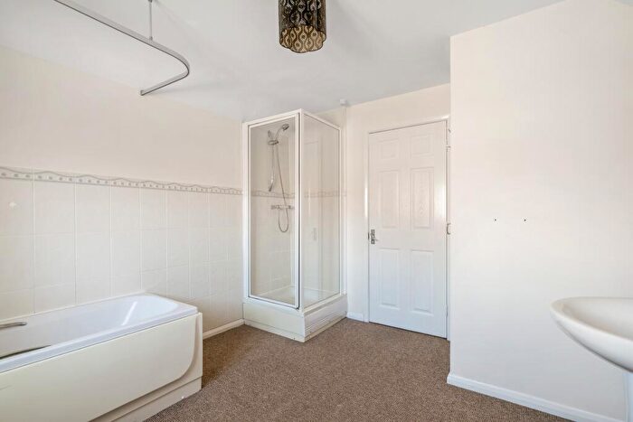 4 Bedroom Semi-Detached House To Rent In Exley Square, Lincoln, Lincoln, LN2