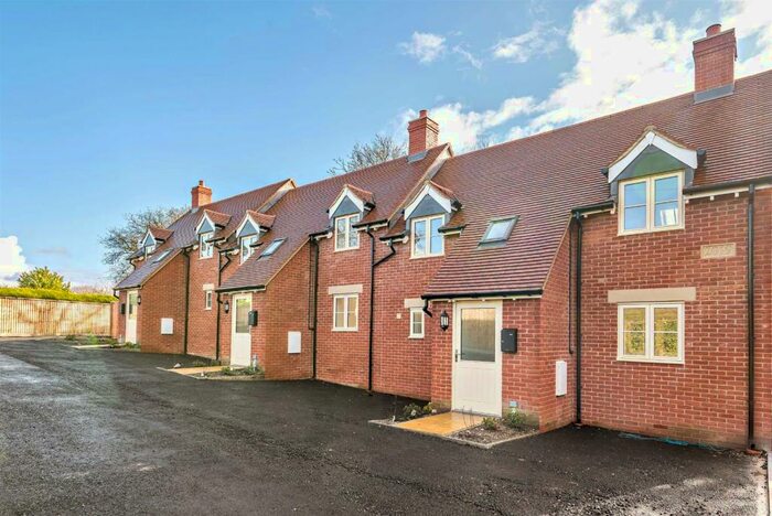 2 Bedroom Terraced House To Rent In Burbage, SN8