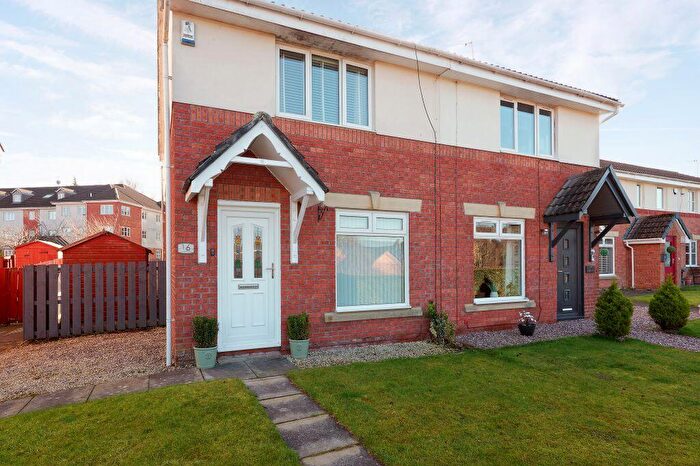 3 Bedroom Semi Detached House For Sale In Cromptons Grove, Paisley, PA1