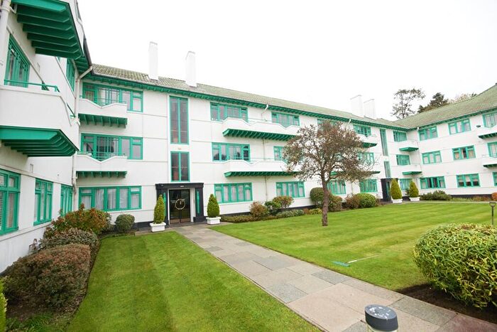 3 Bedroom Flat To Rent In Elm Park Road, Pinner, HA5