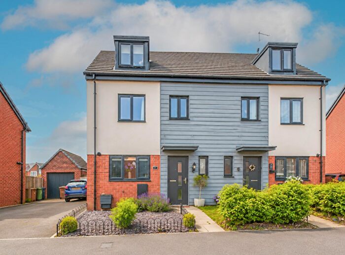 4 Bedroom Semi Detached House For Sale In Carsington Road, Hilton, Derby, DE65