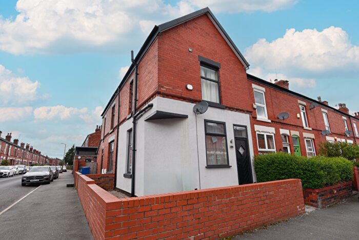2 Bedroom Apartment To Rent In Reservoir Road, Stockport, SK3