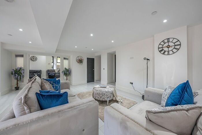 5 Bedroom Detached House For Sale In Risca Road, Rogerstone, Newport, Caerphilly, NP10