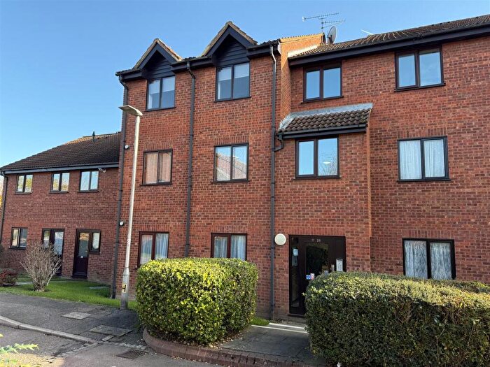 1 Bedroom Apartment To Rent In Amwell Street, Hoddesdon, EN11