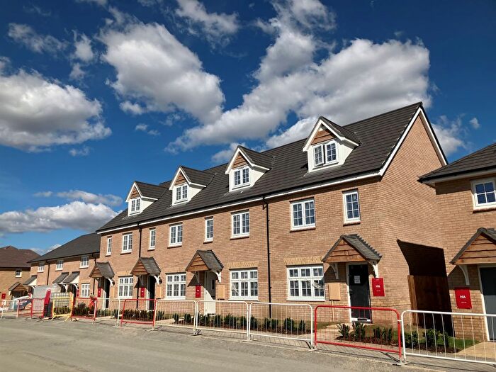 3 Bedroom End Of Terrace House For Sale In Gibbs Close, Barrington, Cambridge, CB22