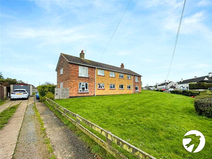 2 Bedroom Flat For Sale In Middlesex Road, Maidstone, Kent, ME15