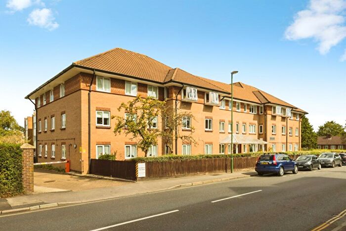 1 Bedroom Apartment For Sale In Church Road, Haywards Heath, RH16