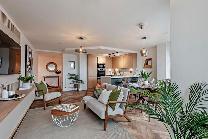 2 Bedroom Apartment For Sale In Centurion House, Northgate Street, Chester, CH1