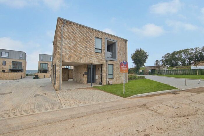 3 Bedroom Detached House To Rent In Offices View, Guston, CT15