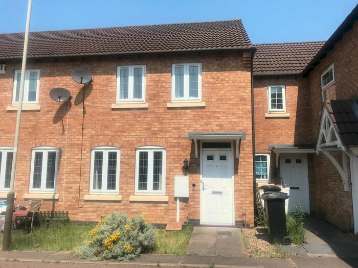 3 Bedroom Town House To Rent In Buddon Close, Leicester, LE3