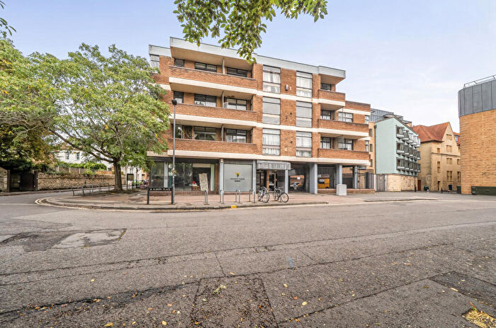 1 Bedroom Apartment For Sale In Staincross House, Albion Place, Oxford, OX1
