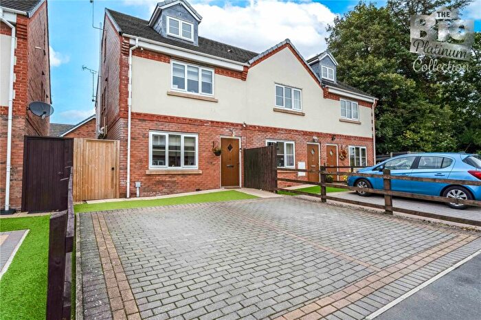 3 Bedroom House For Sale In Plas Pen Y Glyn, Flint Mountain, Flint, CH6