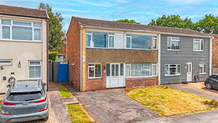 3 Bedroom Semi-Detached House For Sale In Delves Crescent, Wood End, Atherstone, Warwickshire, CV9