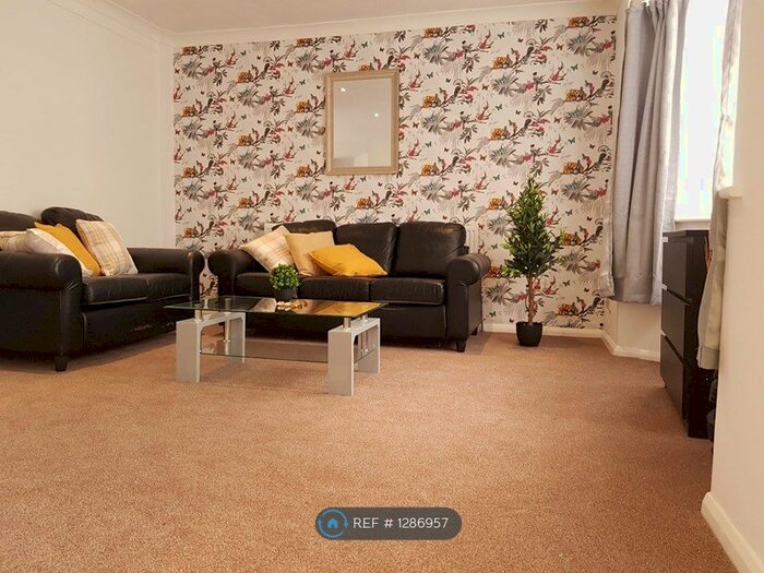 3 Bedroom Terraced House To Rent In Bedford Road, Ruislip HA4