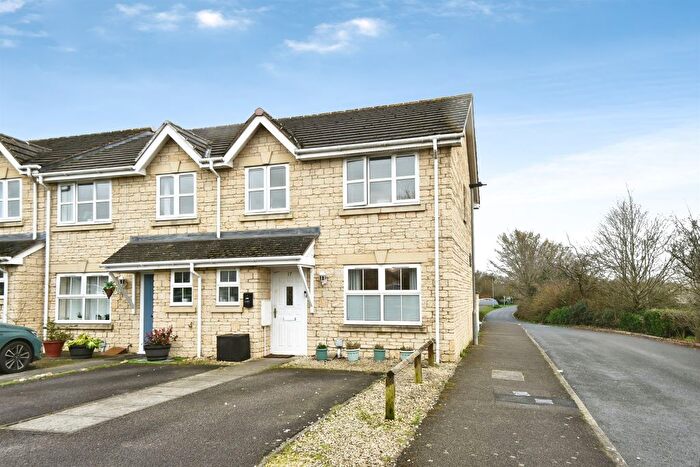 4 Bedroom End Terrace House For Sale In Blackwellhams, Chippenham, SN15