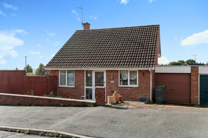 2 Bedroom Link Detached House To Rent In Chancellors Way, Exeter, EX4