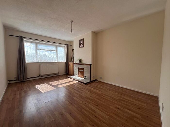1 Bedroom Flat To Rent In Wolseley Road, Mitcham Junction, CR4
