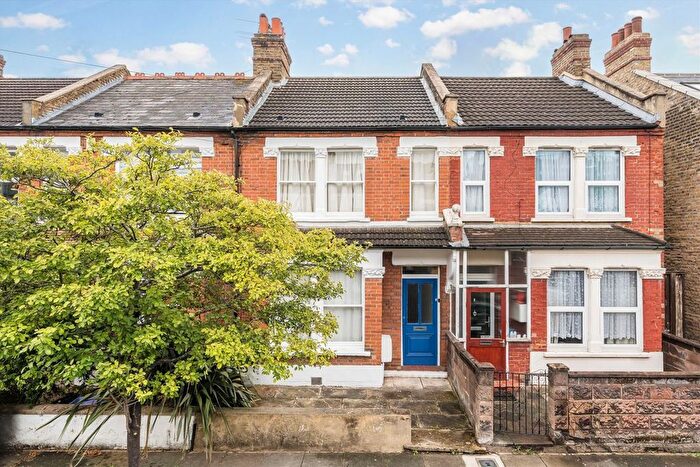 2 Bedroom Property For Sale In Hotham Road, Wimbledon, SW19