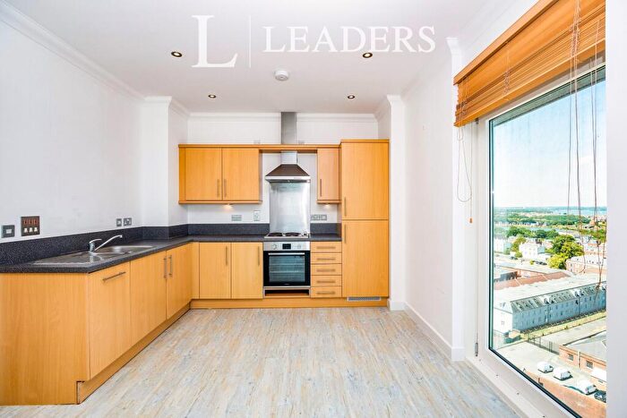 2 Bedroom Flat To Rent In Rope Quays, Gosport, PO12